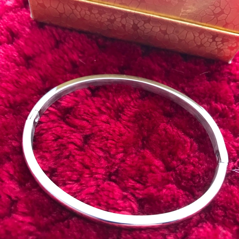 Silver bracelet